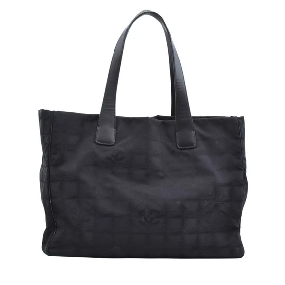 CHANEL Black Quilted Tote Bag - Picture 2 of 16